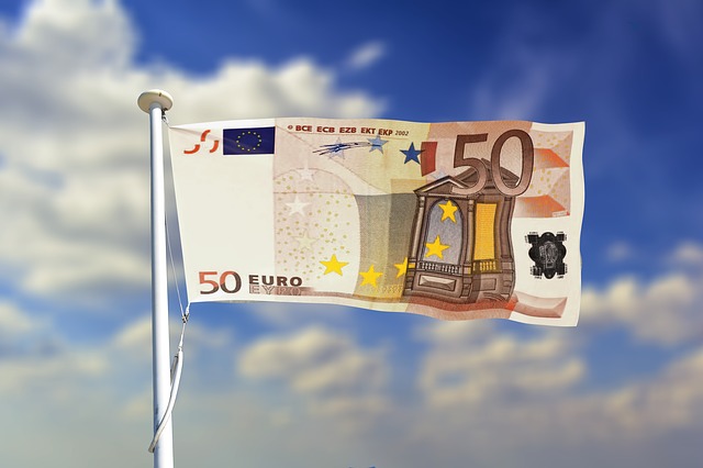 vlajka, 50 euro na stožáru